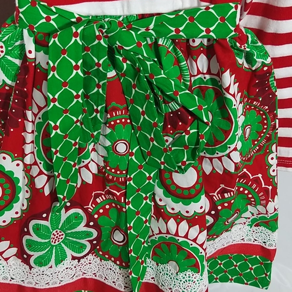 Girls Christmas Holiday Dress in a Size 4 - Picture 8 of 10